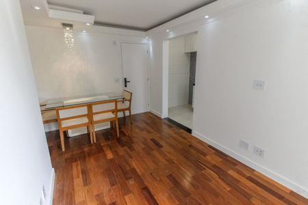 Sala de apartamento para alugar com 2 quartos, 56m² em Vila Sonia do Taboao, Taboão da Serra