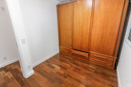 Quarto 1 - Armários de apartamento para alugar com 2 quartos, 56m² em Vila Sonia do Taboao, Taboão da Serra