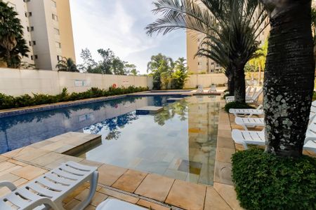 Apartamento à venda com 56m², 2 quartos e 1 vagaÁrea comum - Piscina