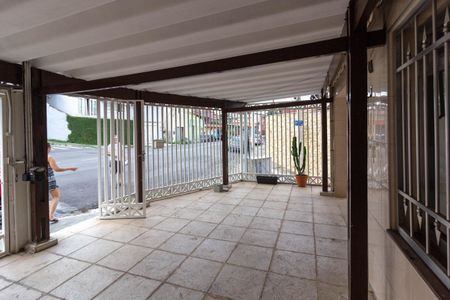 Garagem de casa para alugar com 2 quartos, 209m² em Jardim Munhoz, Guarulhos
