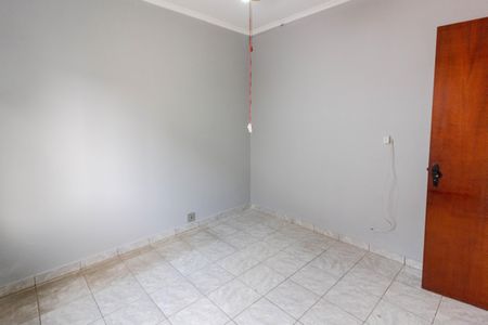 Casa para alugar com 110m², 2 quartos e 2 vagas Casa para alugar com 110m², 2 quartos e 2 vagasQuarto 2