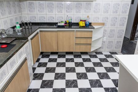 Casa para alugar com 110m², 2 quartos e 2 vagas Casa para alugar com 110m², 2 quartos e 2 vagasCozinha