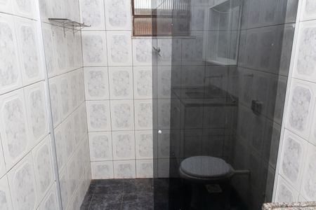 Casa para alugar com 110m², 2 quartos e 2 vagas Casa para alugar com 110m², 2 quartos e 2 vagasBanheiro