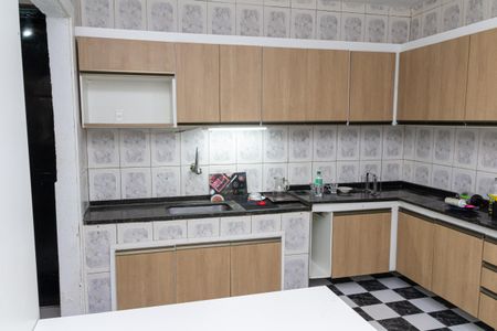 Casa para alugar com 110m², 2 quartos e 2 vagas Casa para alugar com 110m², 2 quartos e 2 vagasCozinha