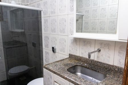 Casa para alugar com 110m², 2 quartos e 2 vagas Casa para alugar com 110m², 2 quartos e 2 vagasBanheiro