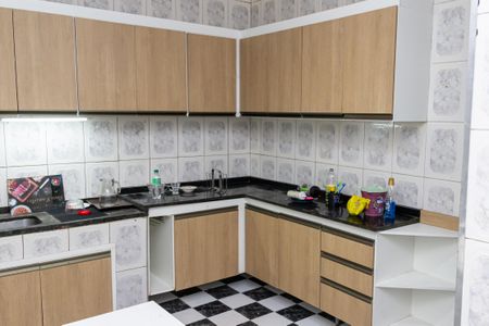 Casa para alugar com 110m², 2 quartos e 2 vagas Casa para alugar com 110m², 2 quartos e 2 vagasCozinha