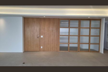 Apartamento para alugar com 3 quartos, 232m² em Lapa, São Paulo