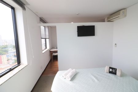 Quarto de apartamento para alugar com 1 quarto, 32m² em Vila Osasco, Osasco