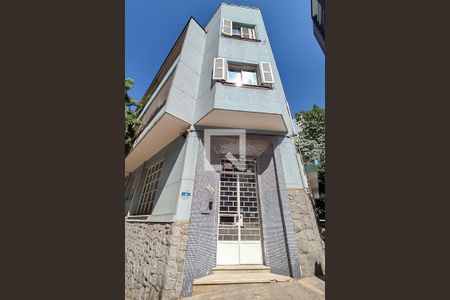 Apartamento à venda com 129m², 2 quartos e 1 vaga Apartamento à venda com 129m², 2 quartos e 1 vagaFachada