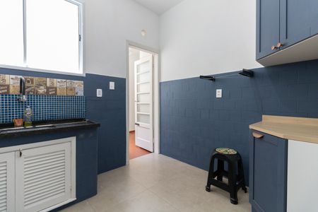 Apartamento à venda com 129m², 2 quartos e 1 vaga Apartamento à venda com 129m², 2 quartos e 1 vagaCozinha