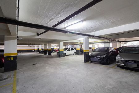 Apartamento à venda com 50m², 2 quartos e 1 vaga Apartamento à venda com 50m², 2 quartos e 1 vagaÁrea Comum - Garagem