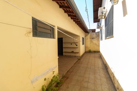 Casa à venda com 222m², 5 quartos e 5 vagasQuintal