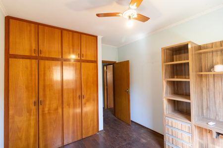 Casa à venda com 222m², 5 quartos e 5 vagasQuarto 02