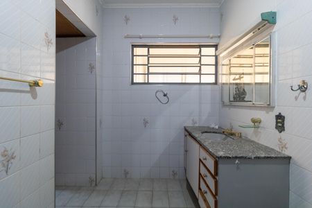 Casa à venda com 222m², 5 quartos e 5 vagasBanheiro da Suíte