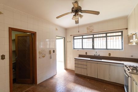 Casa à venda com 222m², 5 quartos e 5 vagasCozinha