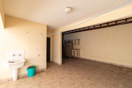 Casa à venda com 222m², 5 quartos e 5 vagasÁrea de serviço 02