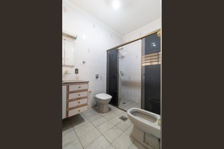 Casa à venda com 222m², 5 quartos e 5 vagasBanheiro da Suíte