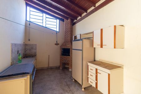 Casa à venda com 222m², 5 quartos e 5 vagasChurrasqueira