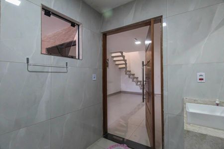Lavabo de casa para alugar com 3 quartos, 240m² em São Lucas, São Paulo