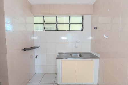 Apartamento para alugar com 54m², 2 quartos e sem vaga Apartamento para alugar com 54m², 2 quartos e sem vagaCozinha e Área de Serviço