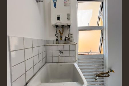 Apartamento para alugar com 70m², 3 quartos e 1 vagaÁrea de Serviço