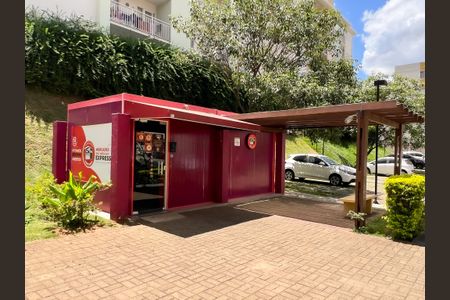 Apartamento para alugar com 70m², 3 quartos e 1 vagaMini mercado