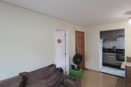 Sala de apartamento à venda com 3 quartos, 60m² em Frei Leopoldo, Belo Horizonte