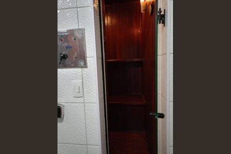 Apartamento à venda com 136m², 2 quartos e sem vagaÁrea de serviço