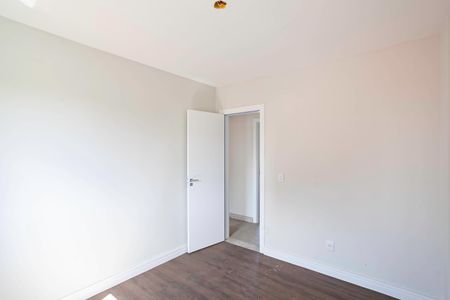 Apartamento à venda com 178m², 3 quartos e 2 vagas Apartamento à venda com 178m², 3 quartos e 2 vagasQuarto 2