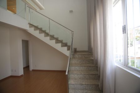 Apartamento para alugar com 220m², 3 quartos e 2 vagasCobertura