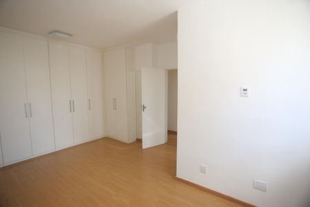 Apartamento para alugar com 220m², 3 quartos e 2 vagasSuite 3