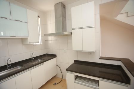 Apartamento para alugar com 220m², 3 quartos e 2 vagasCozinha