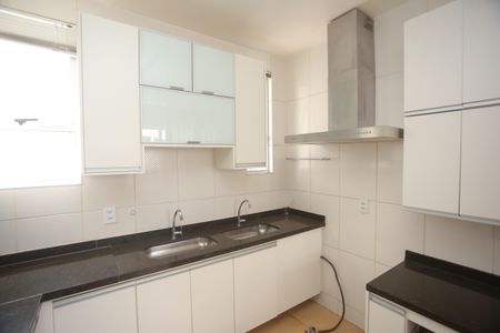Apartamento para alugar com 220m², 3 quartos e 2 vagasCozinha
