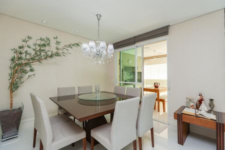 Sala de apartamento à venda com 3 quartos, 194m² em Vila Suzana, São Paulo