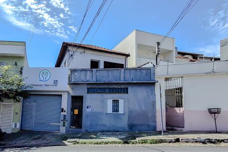 Casa à venda com 750m², 6 quartos e 8 vagasFachada - Plaquinha