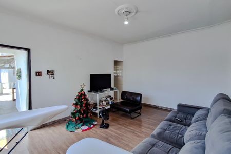 Casa à venda com 750m², 6 quartos e 8 vagasSala