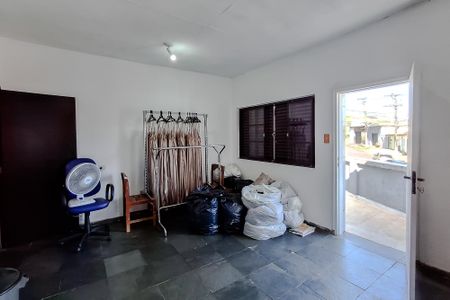 Casa à venda com 750m², 6 quartos e 8 vagasQuarto 2