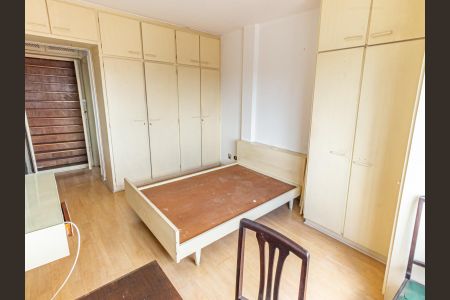 Apartamento à venda com 180m², 3 quartos e 1 vagaSuíte