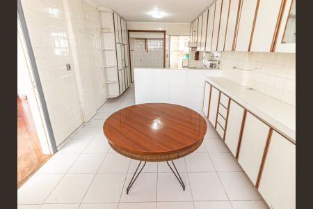 Apartamento à venda com 180m², 3 quartos e 1 vagaCozinha