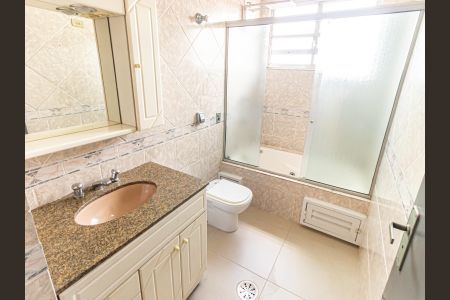 Apartamento à venda com 180m², 3 quartos e 1 vagaBanheiro