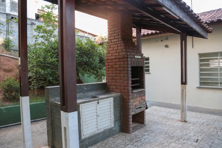 Apartamento à venda com 42m², 2 quartos e 1 vaga Apartamento à venda com 42m², 2 quartos e 1 vagaÁrea comum - Churrasqueira