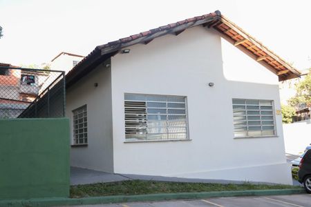 Apartamento à venda com 42m², 2 quartos e 1 vaga Apartamento à venda com 42m², 2 quartos e 1 vagaÁrea comum - Salão de festas