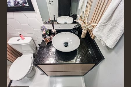 Apartamento à venda com 73m², 3 quartos e 2 vagasBanheiro