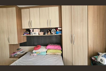 Casa de condomínio à venda com 85m², 3 quartos e 2 vagas Casa de condomínio à venda com 85m², 3 quartos e 2 vagasQuarto Suíte