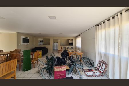 Casa de condomínio à venda com 85m², 3 quartos e 2 vagas Casa de condomínio à venda com 85m², 3 quartos e 2 vagasÁrea comum - Salão de festas