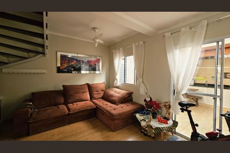 Casa de condomínio à venda com 85m², 3 quartos e 2 vagas Casa de condomínio à venda com 85m², 3 quartos e 2 vagasSala