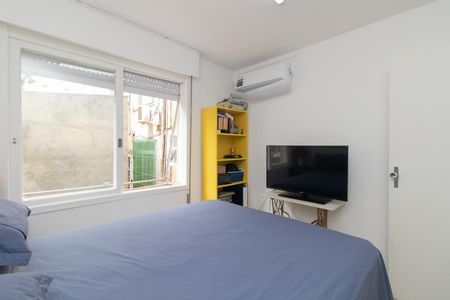 Quarto 2 de apartamento à venda com 2 quartos, 62m² em Santana, Porto Alegre