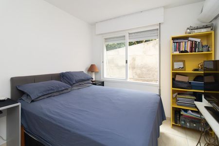 Quarto 2 de apartamento à venda com 2 quartos, 62m² em Santana, Porto Alegre