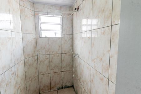 Banheiro - chuveiro de casa para alugar com 1 quarto, 55m² em Jardim Maria Rosa, São Paulo