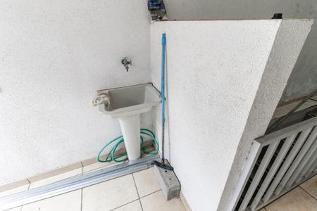 Casa para alugar com 55m², 1 quarto e sem vagaDetalhe da area de serviço